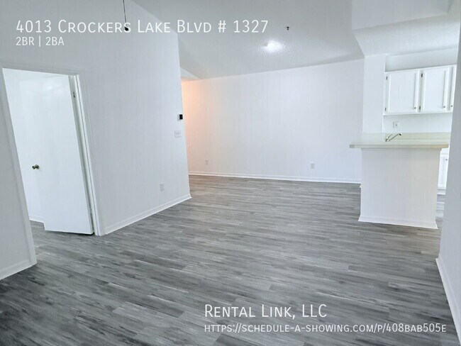 Building Photo - 4013 Crockers Lake Blvd