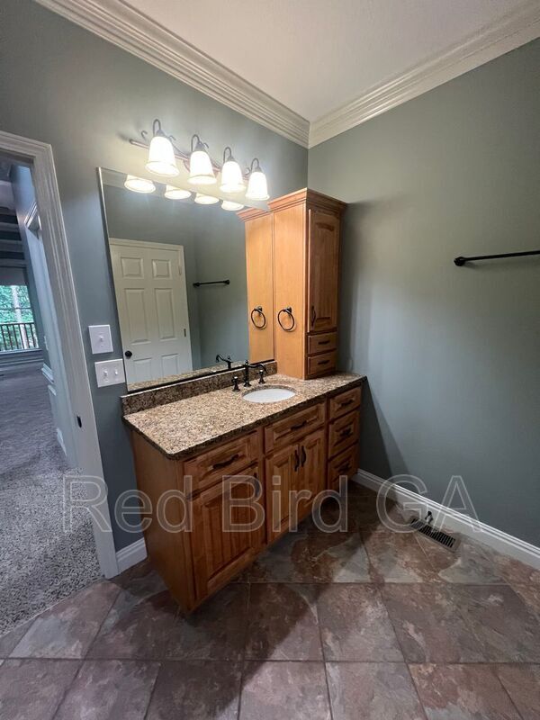 Building Photo - 168 Timberlake Dr