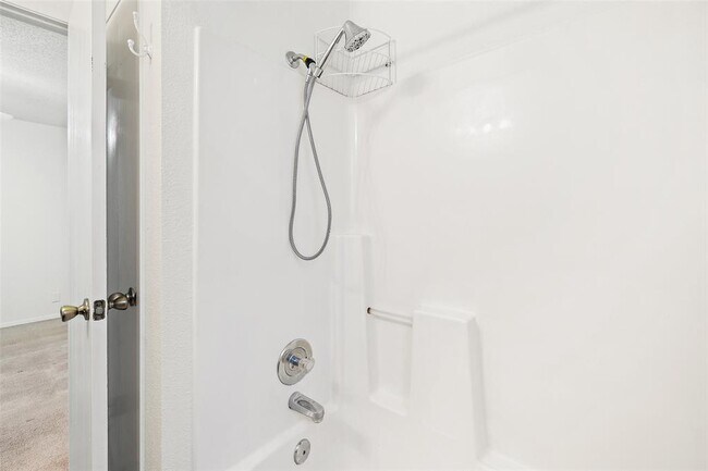 Building Photo - 12416 Deer Falls Dr