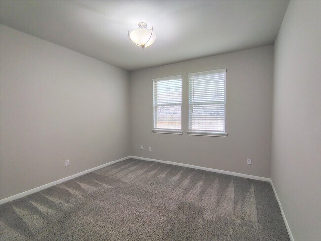 Building Photo - 9822 Willow Crown Ln