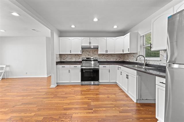 Building Photo - 3611 Bonzer St
