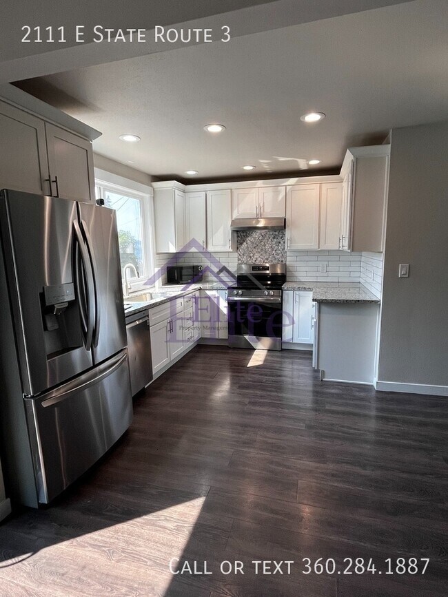 Building Photo - 2111 WA-3