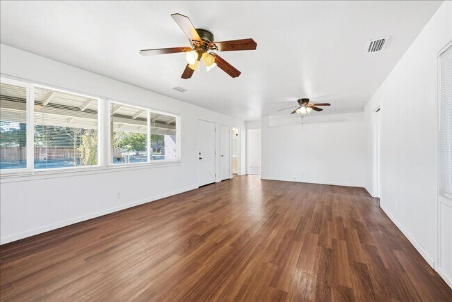 Building Photo - 3333 Alta Arden Expy