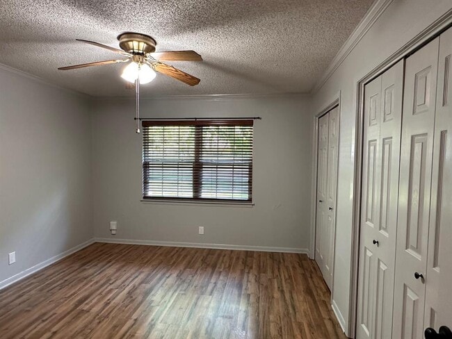 Building Photo - 110 Jones St