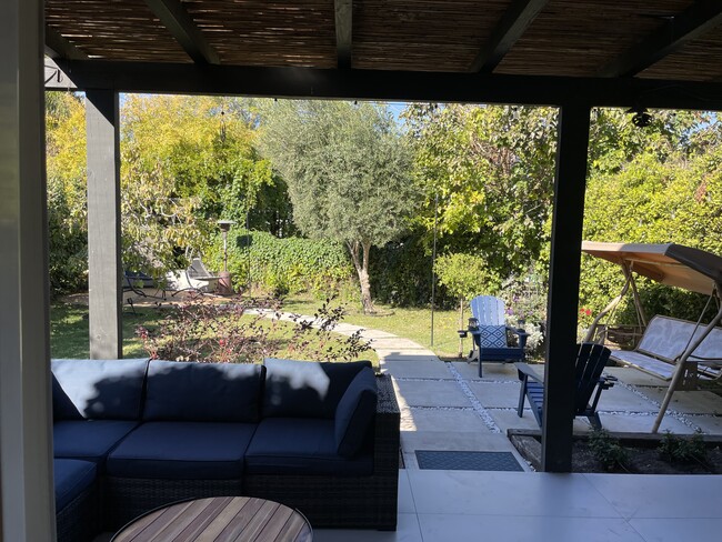 Building Photo - 18003 Tiara St