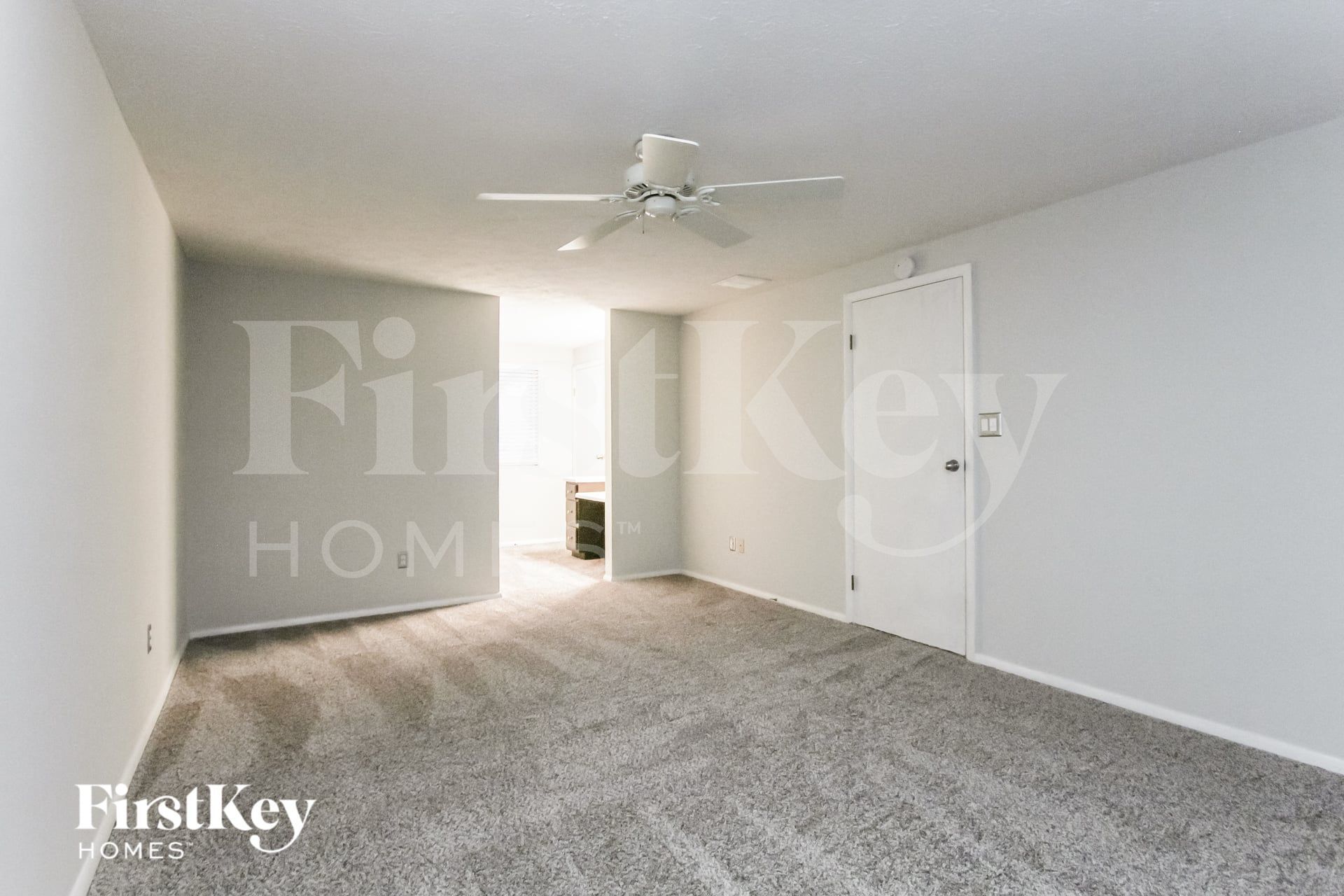 Building Photo - 11567 Creekside Ln
