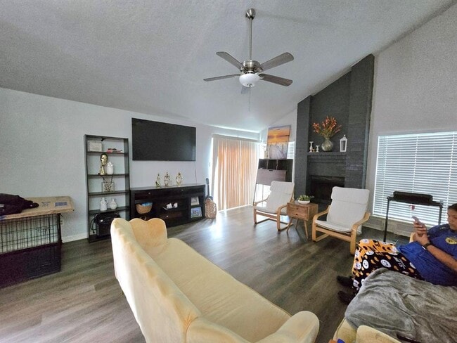 Building Photo - 12710 Hill Branch Dr