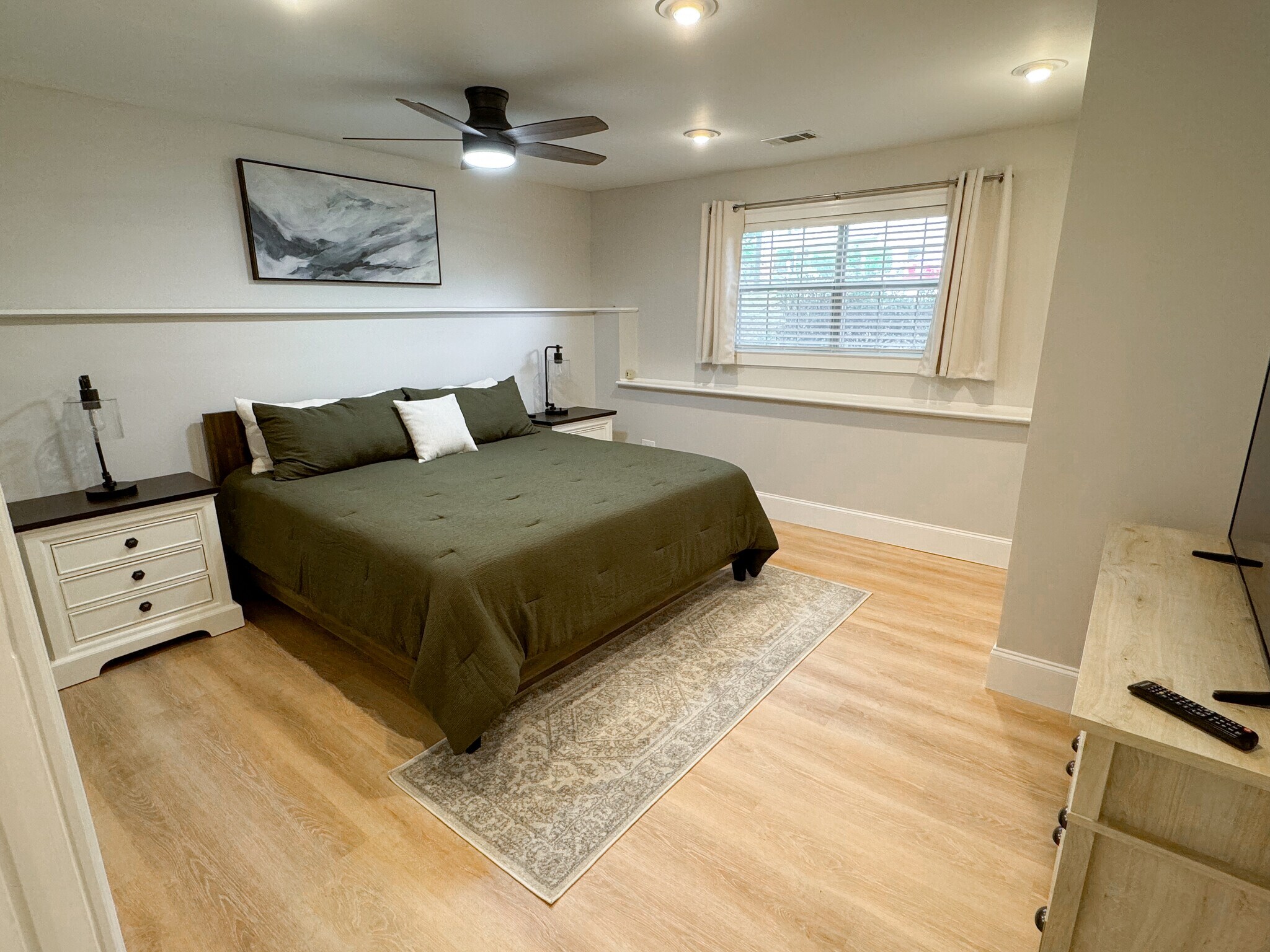 Building Photo - 4056 Lenox Park Dr