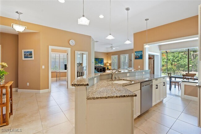 Building Photo - 6647 Mangrove Way