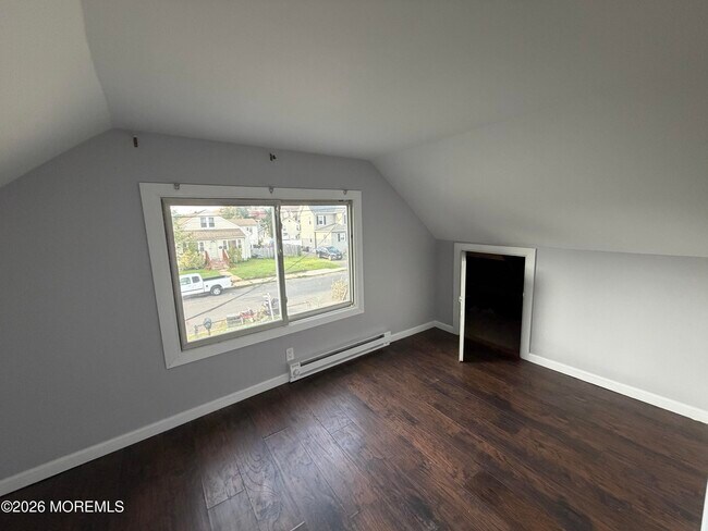Building Photo - 78 Manning Pl