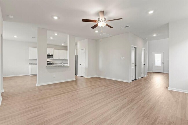 Building Photo - 10811 Bright Beacon Dr
