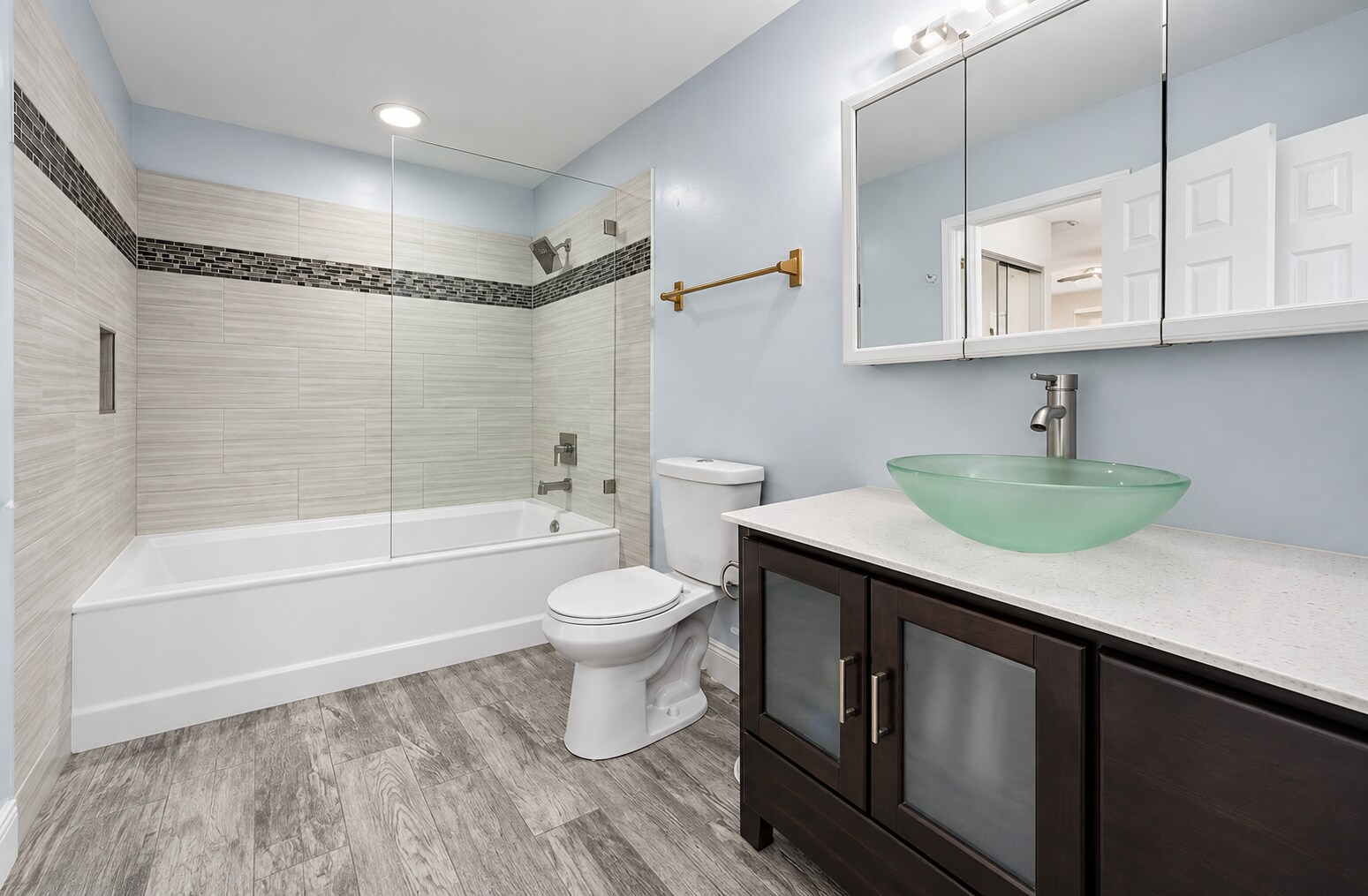 Building Photo - 4012 Palm Bay Cir