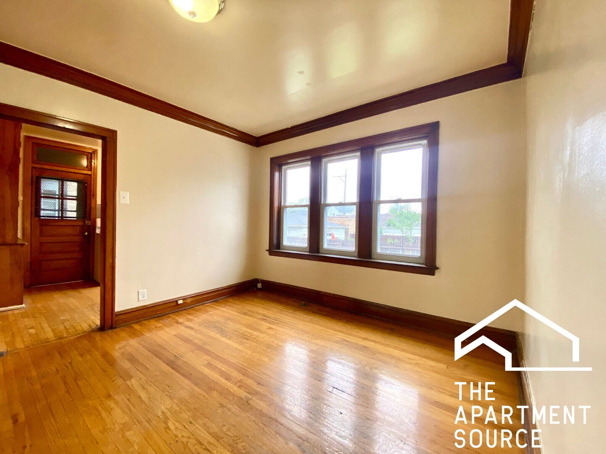Building Photo - 5559 W Altgeld St