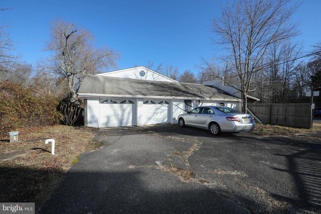 Building Photo - 1005 Atsion Rd