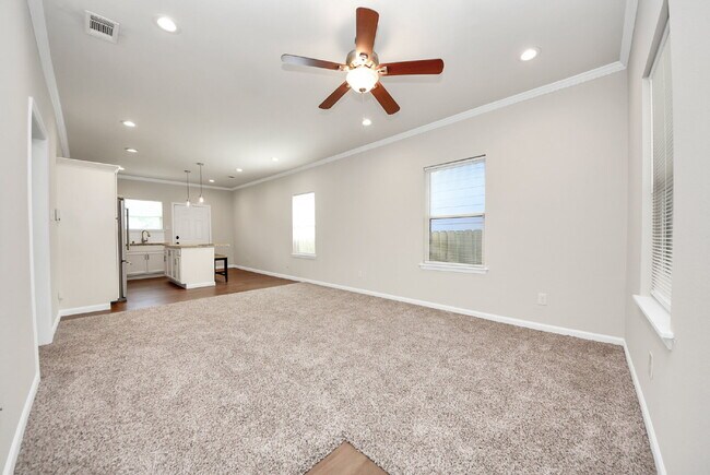 Building Photo - Renovated Houston Gem Near Downtown & the Medical Center