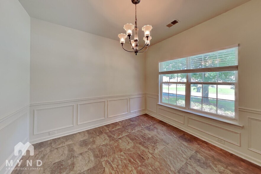 Building Photo - 1297 Winwood Dr