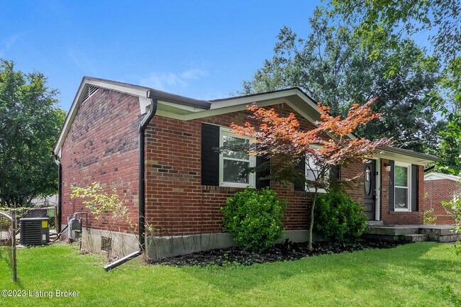 Building Photo - 7415 Hallmark Dr