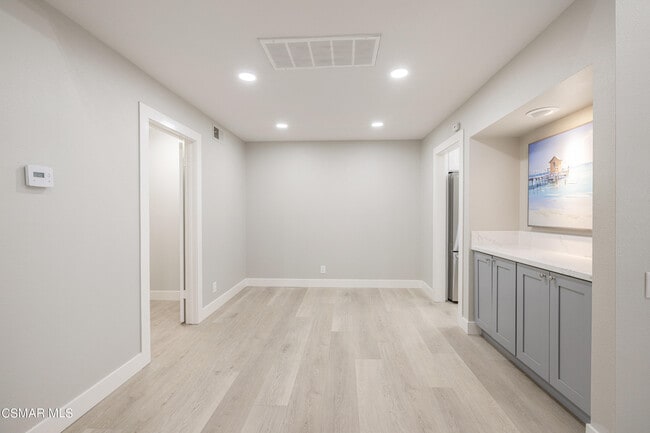 Building Photo - 31535 Lindero Canyon Rd
