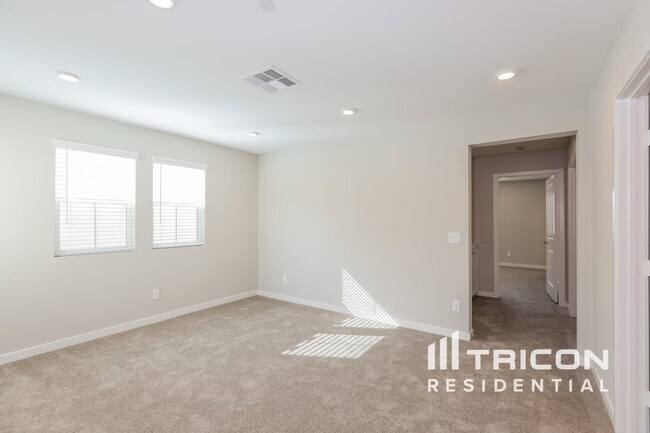 Building Photo - 31599 Willowood Way