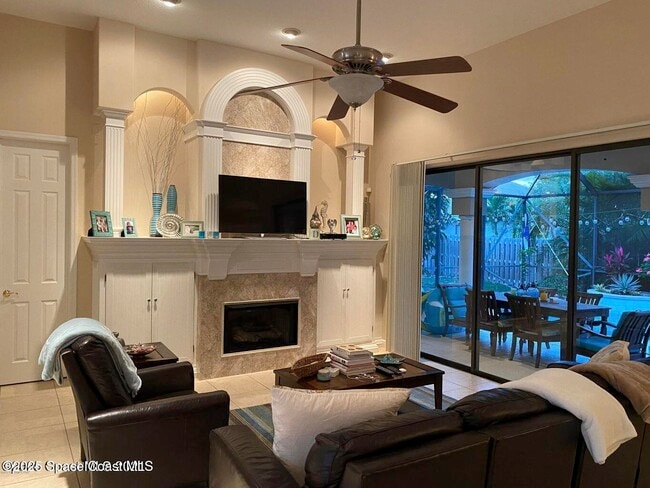 Building Photo - 416 Southampton Dr