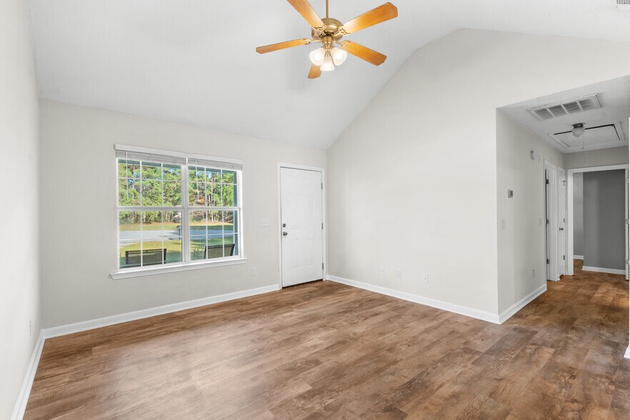 Building Photo - 306 Lawton Ct