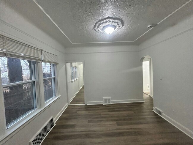 Building Photo - 18095 Goulburn Ave