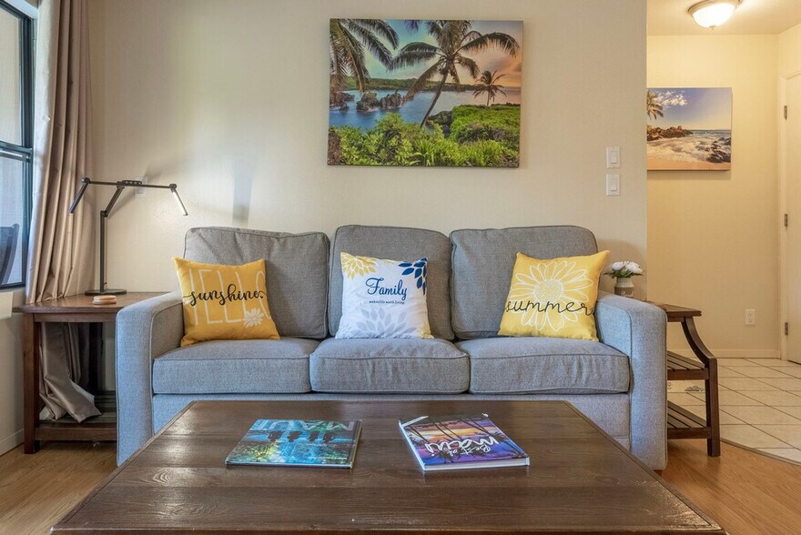 Building Photo - 678 S Kihei Rd