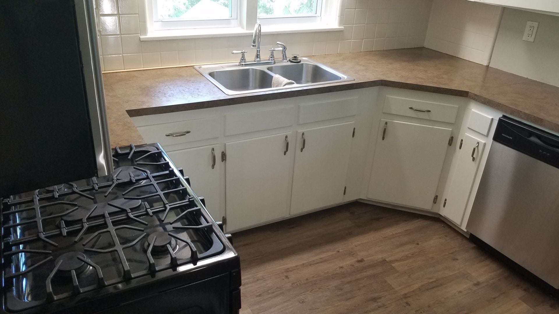 Building Photo - 3014 Magnolia Ave