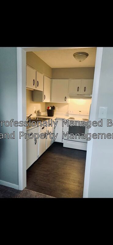 Building Photo - 206 Dahlia Dr