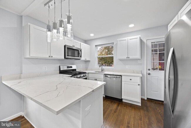 Building Photo - 8135 Allendale Dr