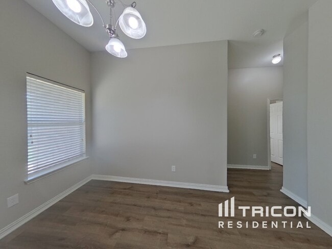 Building Photo - 7814 Longbow Ln