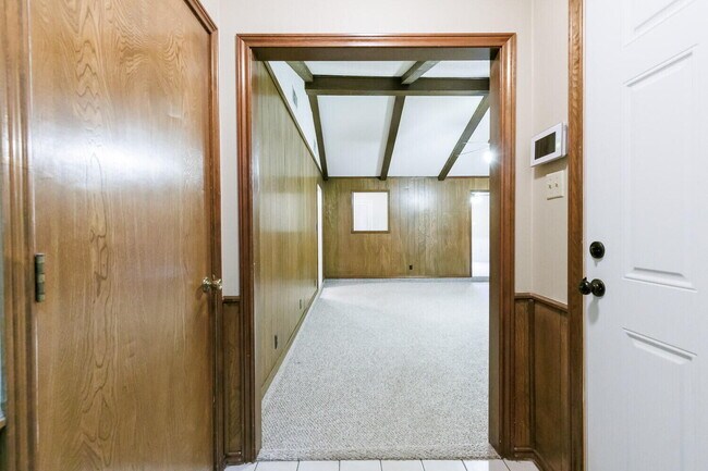 Building Photo - 3406 65th Dr