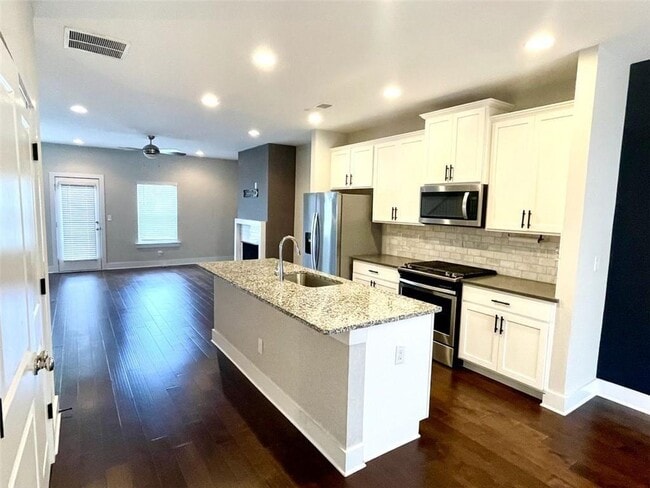 Building Photo - 3796 Oxford Cir