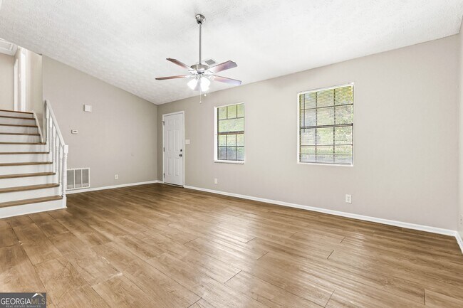 Building Photo - 1152 Holly Hills Dr SW