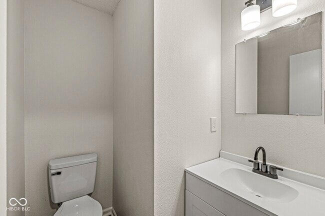 Building Photo - 1316 Freemont Ln