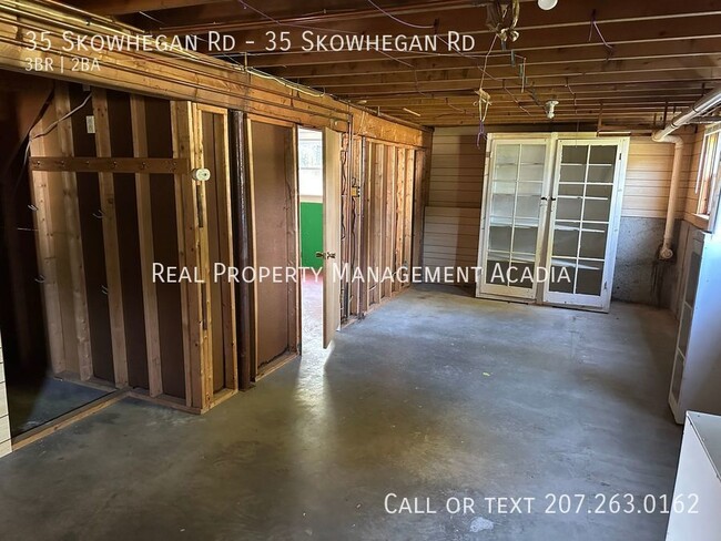 Building Photo - Spacious Home with Storage and Garage