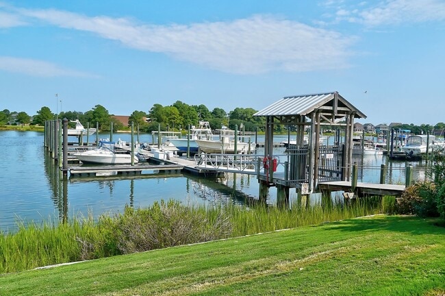 Building Photo - FOR RENT - NORFOLK!