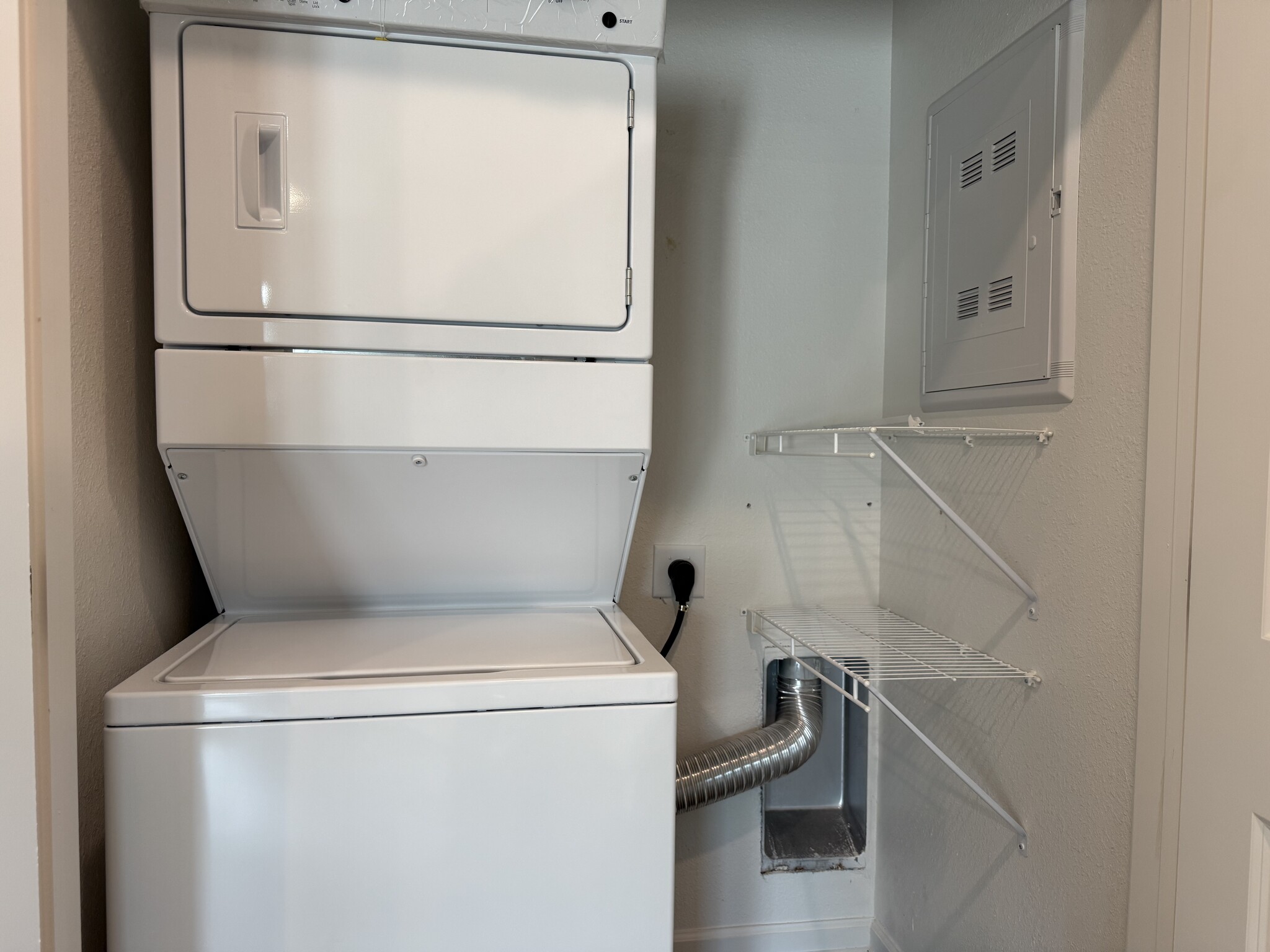 Washer & Dryer - 195 Parkers Pond Path