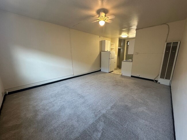 Interior Photo - 1026 Lyon