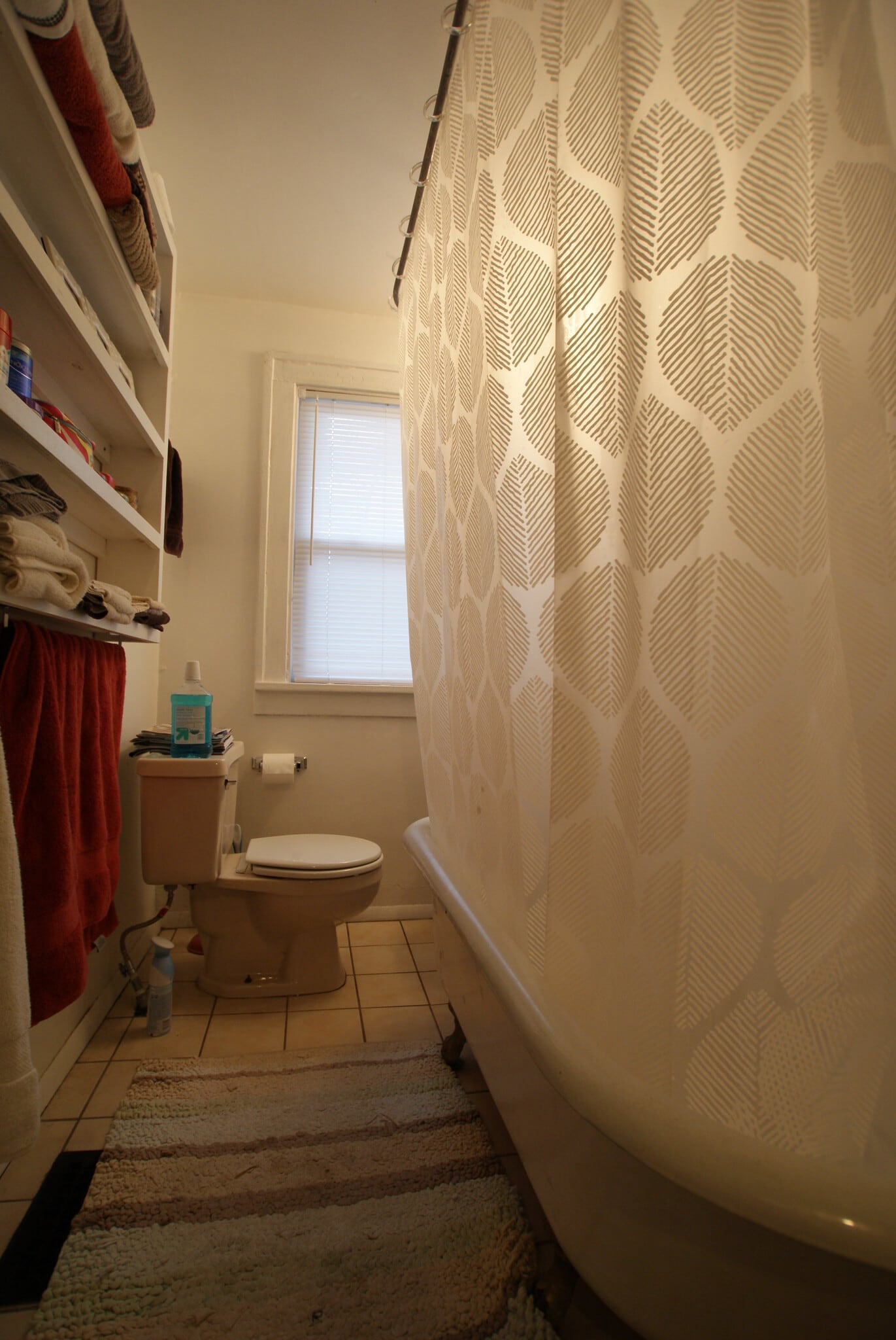 Shower and Bath - 220 E. Hudson Street