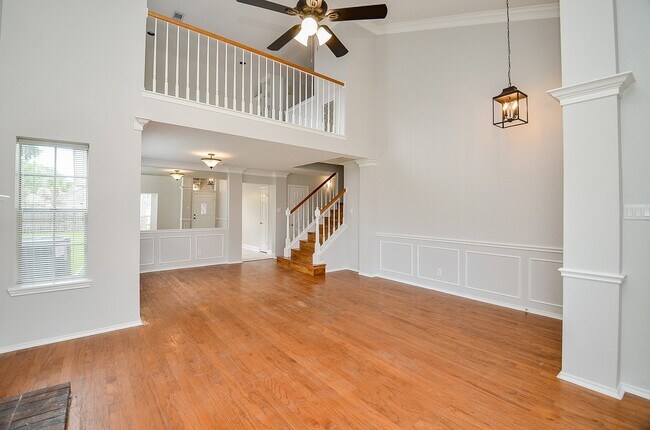 Building Photo - 1206 Green Knoll Dr