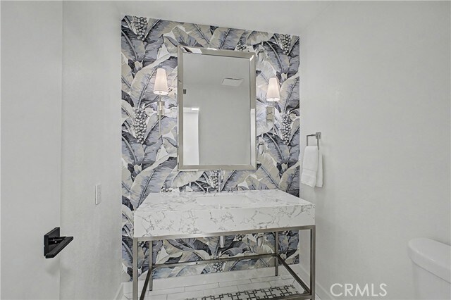 Building Photo - 157 Calle Bravo