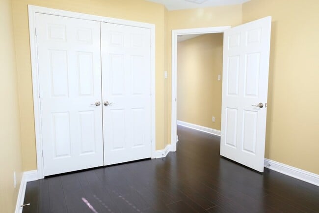 Building Photo - 3003 Allister St