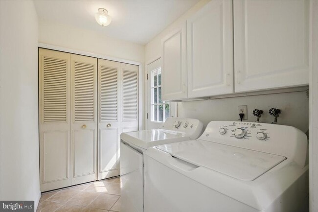 Building Photo - 4607 Marshall Hall Ln