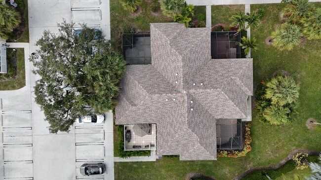 Building Photo - 27 Clinton Ct