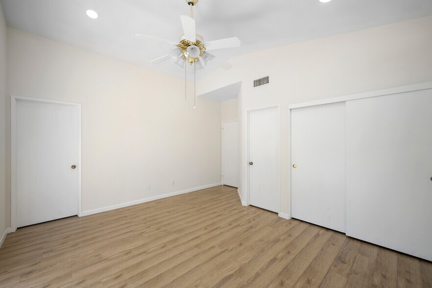 Building Photo - 27031 Benton Ct