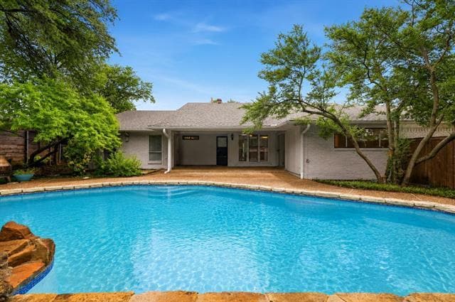 Building Photo - 6908 Heatherknoll Dr