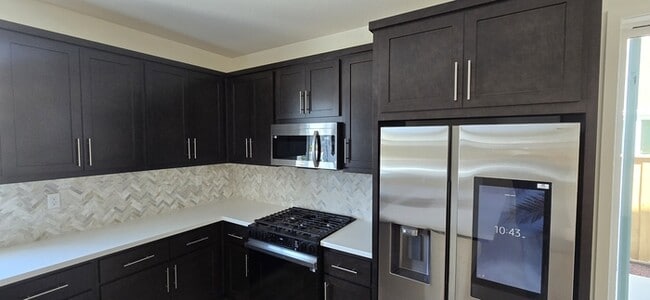 Building Photo - Brand New 2025 Solar-Powered 4 Bed, 3 Bath...