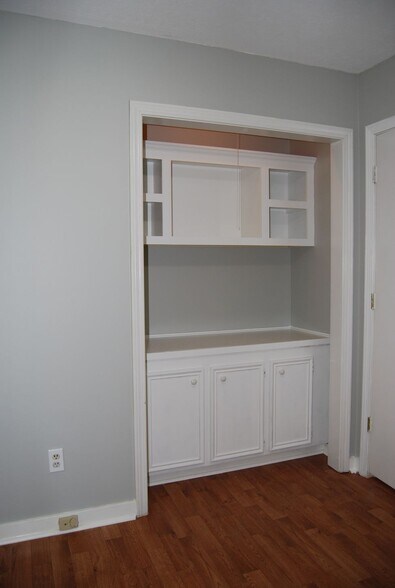 Building Photo - 304 Indian Summer Ln