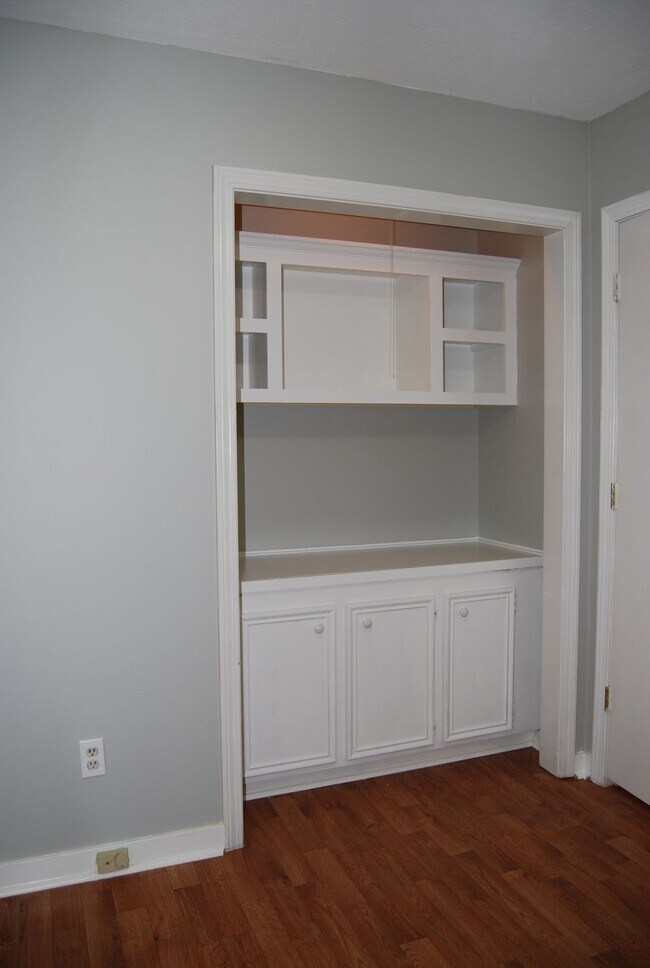 Building Photo - 304 Indian Summer Ln